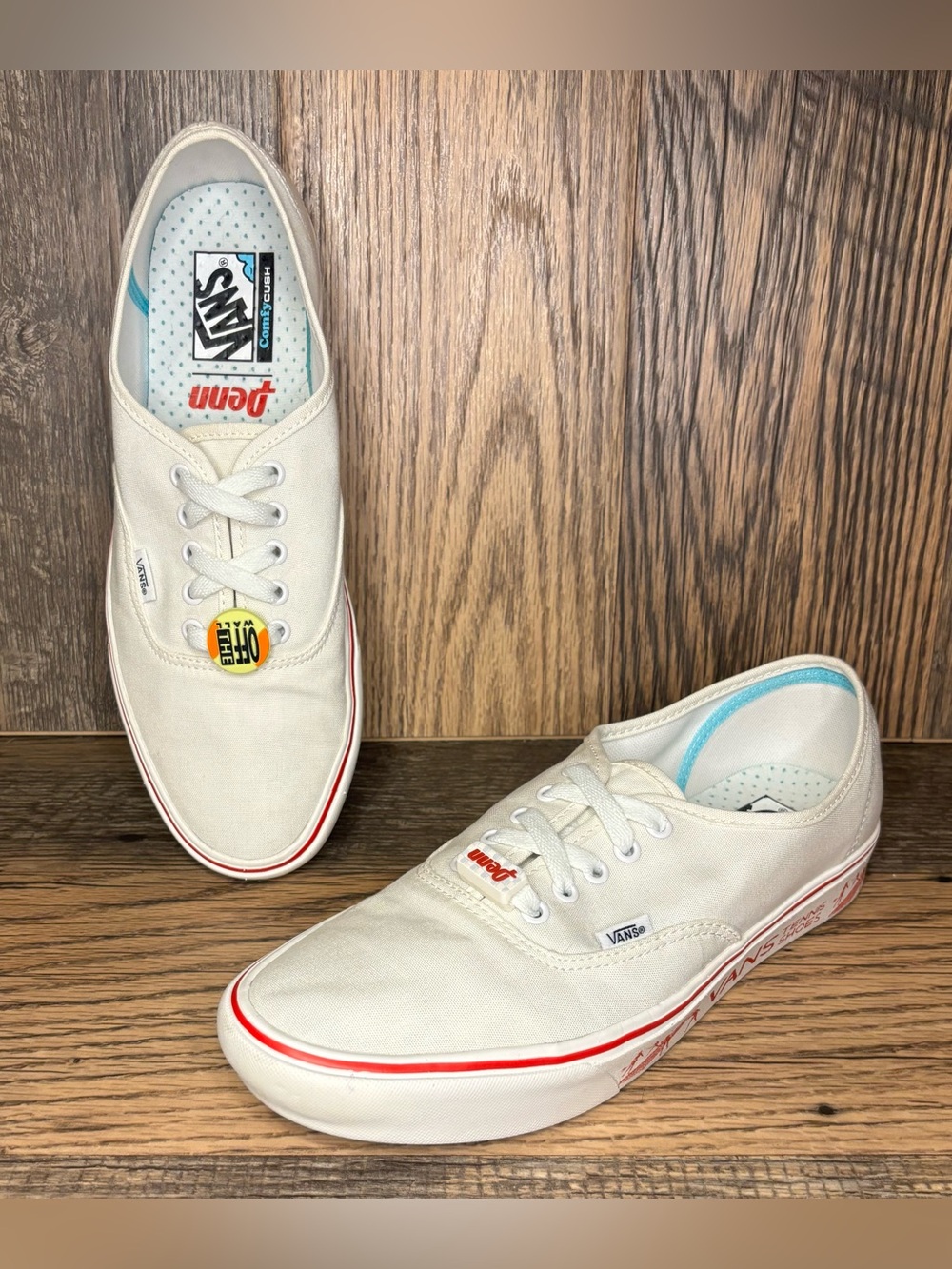 VANS x Penn Comfycush ‘Blanc De Blanc Red’ Tennis Shoes Men’s Size 11 VERY GOOD!